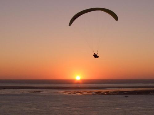 paragliding-dune.jpg
